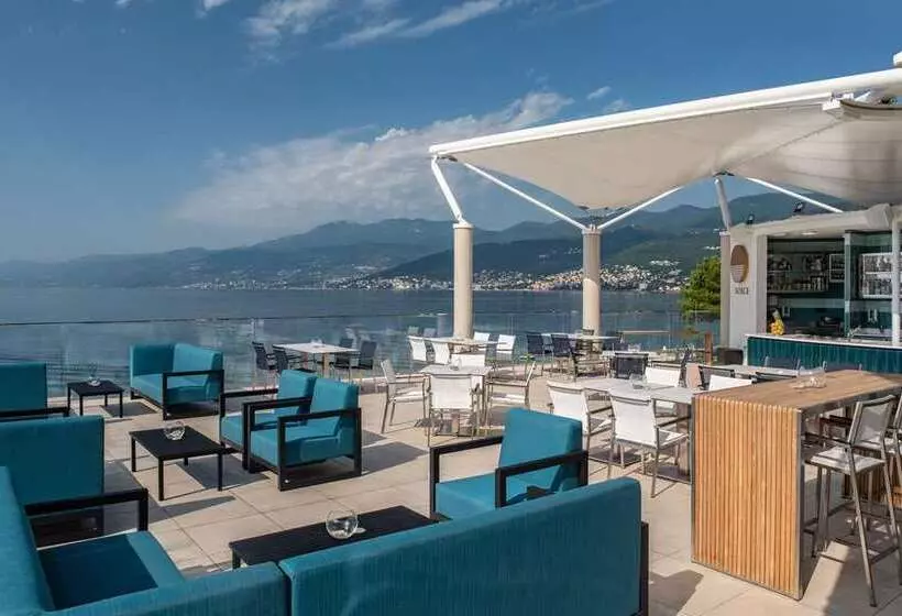 Hotelli Hilton Rijeka Costabella Beach Resort & Spa