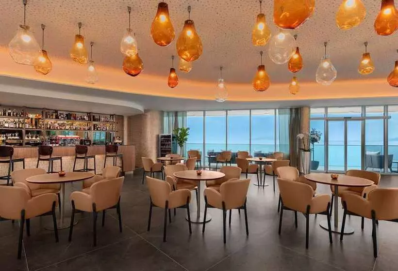 Hotelli Hilton Rijeka Costabella Beach Resort & Spa