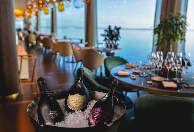 בית מלון כפרי Hilton Rijeka Costabella Beach Resort & Spa