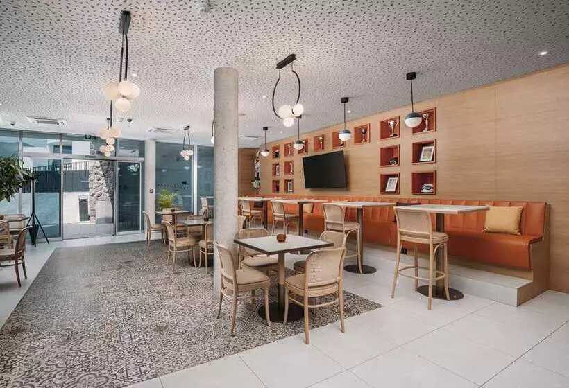 Hotelli Hilton Rijeka Costabella Beach Resort & Spa