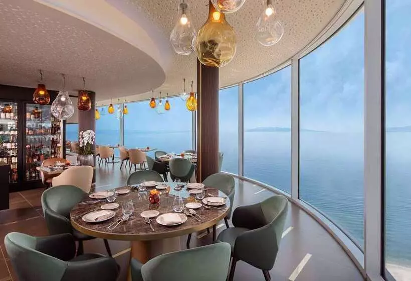 Hotelli Hilton Rijeka Costabella Beach Resort & Spa