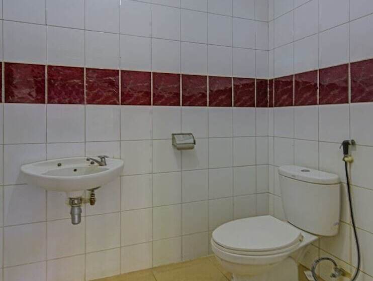 בית מלון כפרי Istana By Oyo Rooms