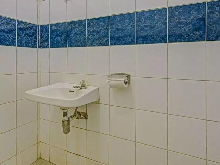 Hotelli Istana By Oyo Rooms