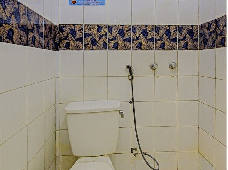 בית מלון כפרי Istana By Oyo Rooms