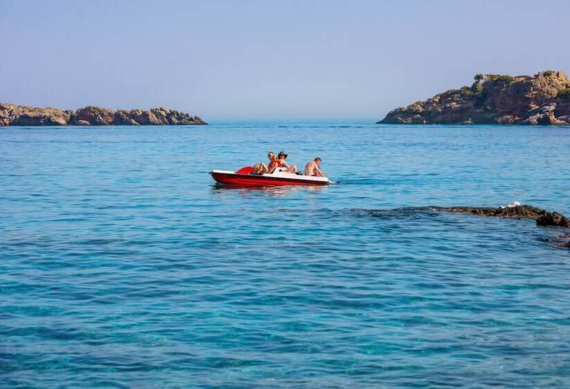 Hotel John Akroyiali Rooms