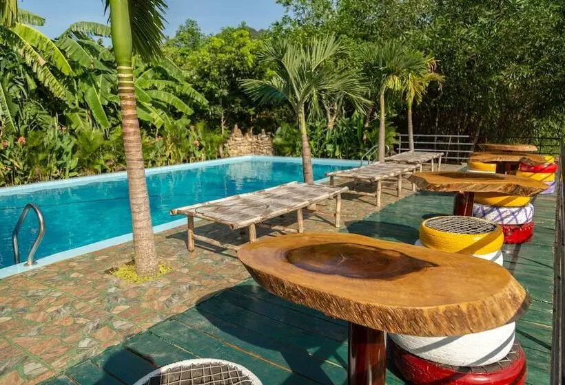 هتل Jungle Boss Homestay