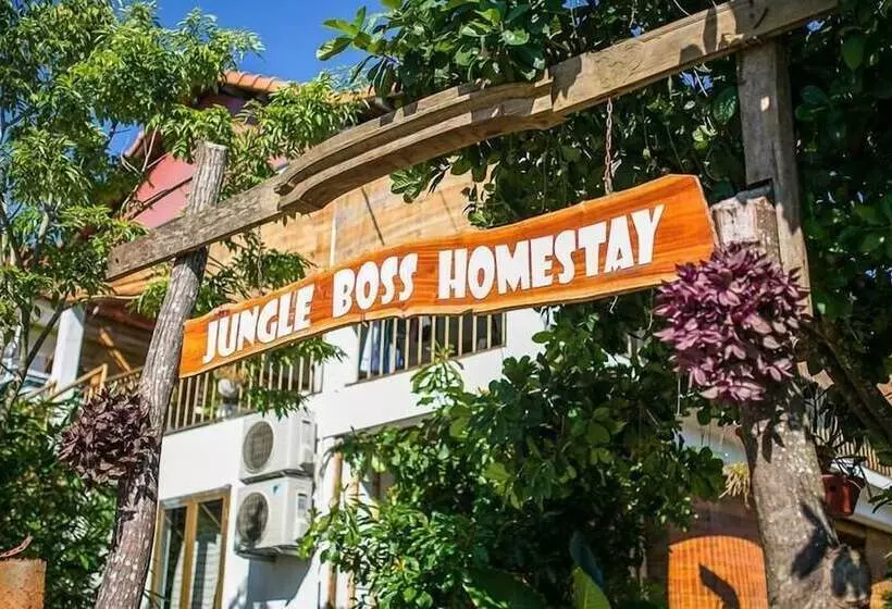 هتل Jungle Boss Homestay