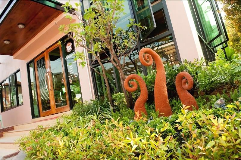 Отель Kwan Phayao Villa