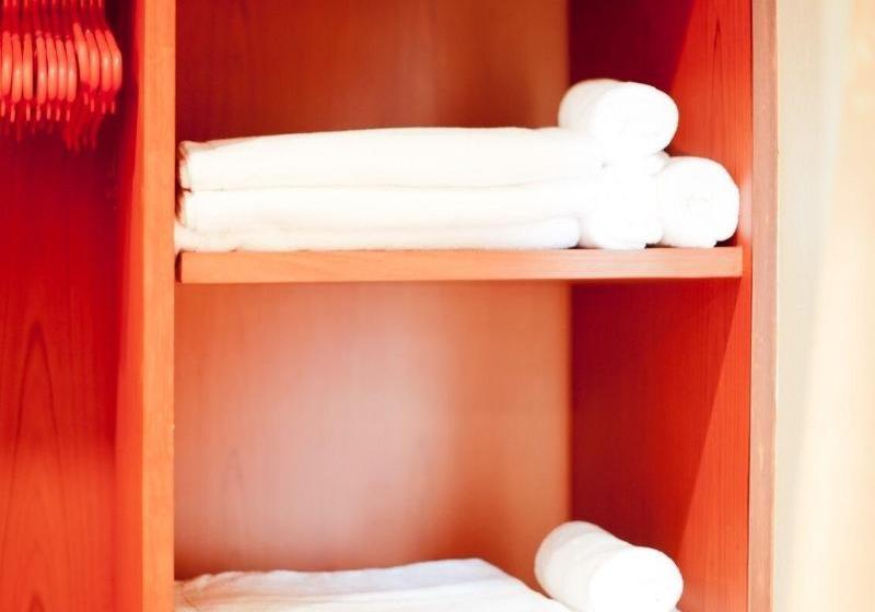 Отель Kwan Phayao Villa