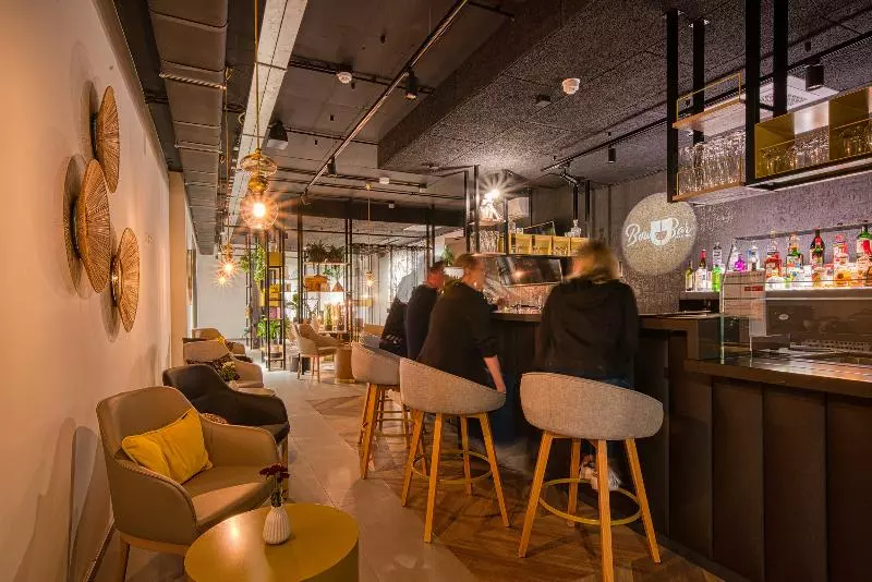 Hotelli Vienna House Easy By Wyndham Amsterdam Airport Schiphol