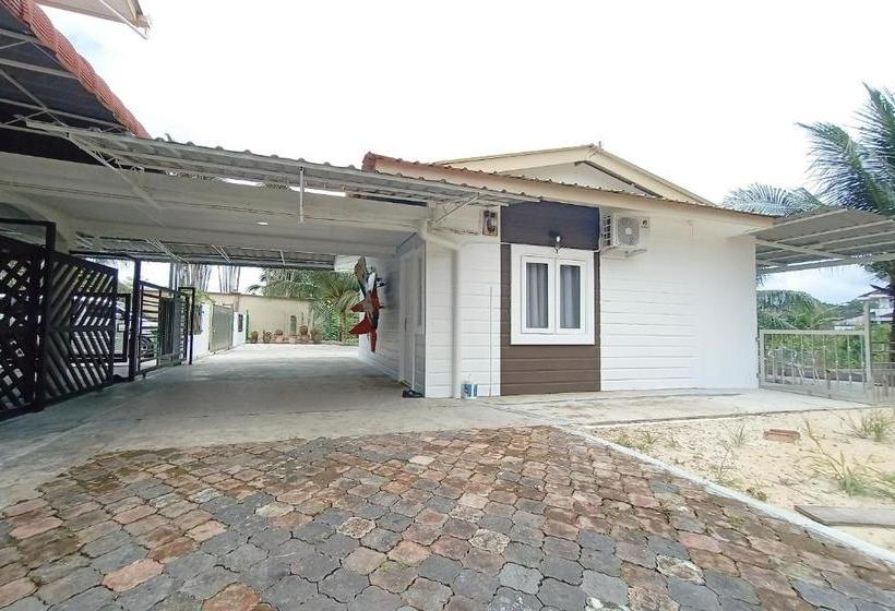 Hotel Oyo 90188 Sibu Aeroplane Homestay2u