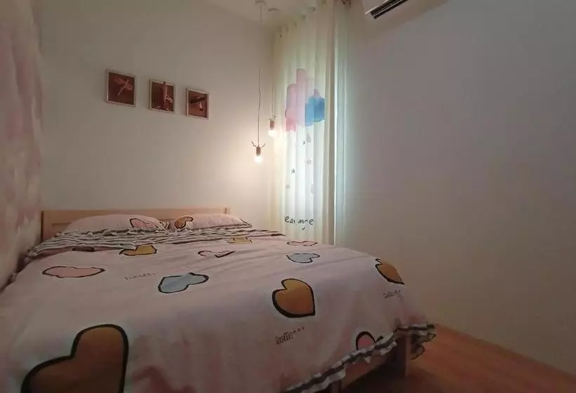 هتل Oyo 90188 Sibu Aeroplane Homestay2u