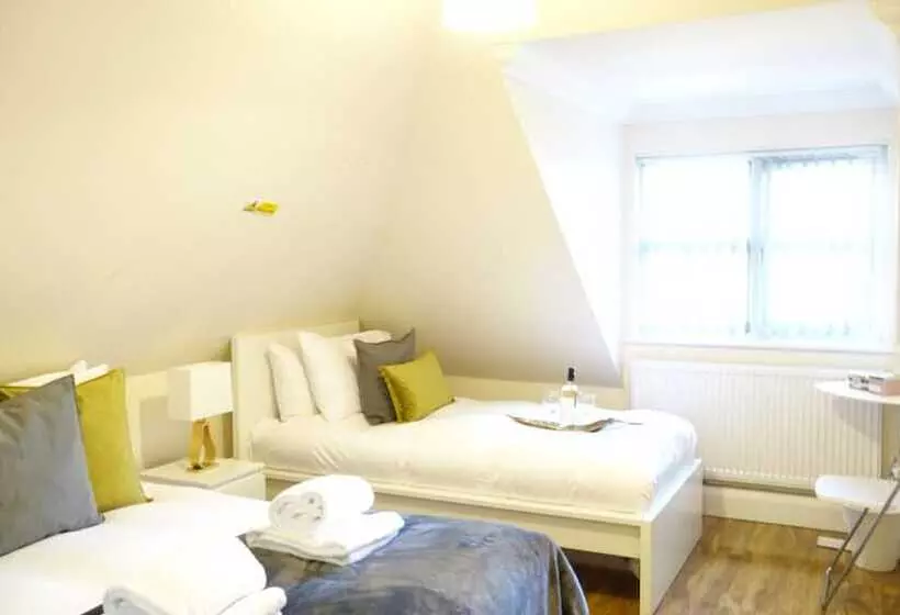 ホテル Rc Airport Rooms