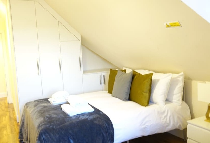 酒店 Rc Airport Rooms