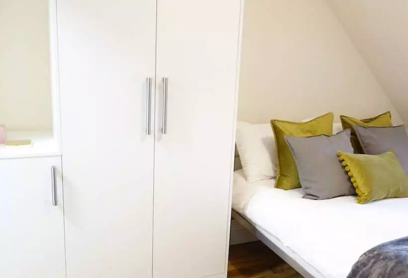 ホテル Rc Airport Rooms