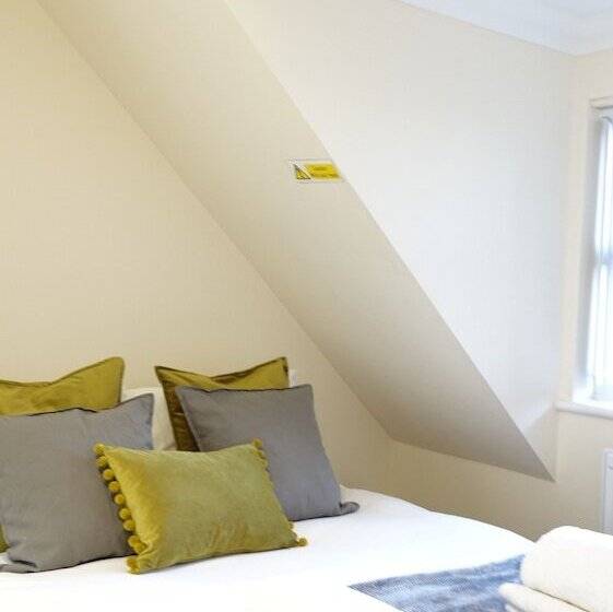 酒店 Rc Airport Rooms