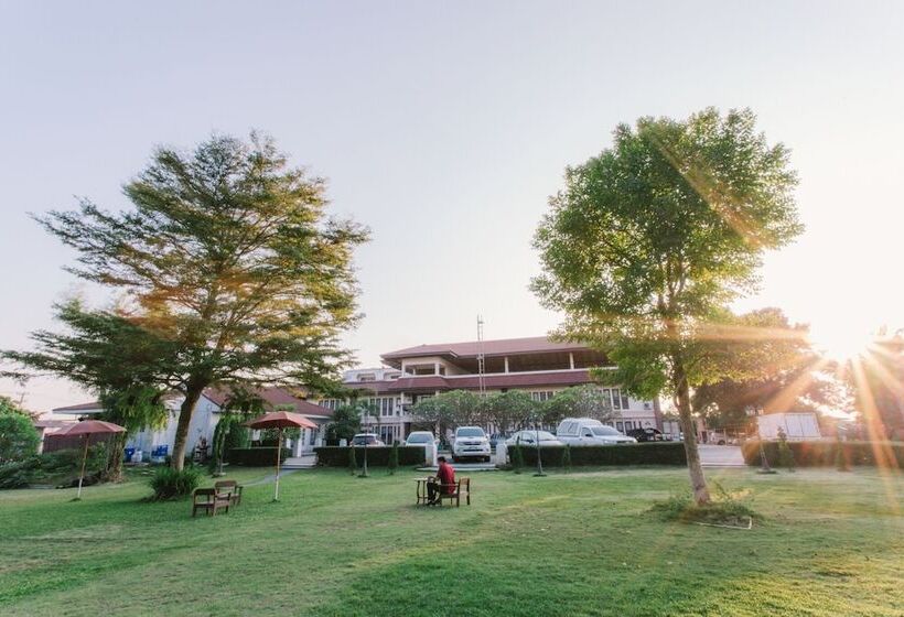 Отель Royal Princess City Lamphun