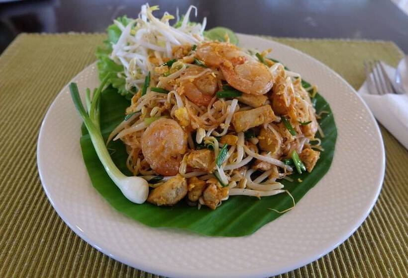 Отель Royal Princess City Lamphun