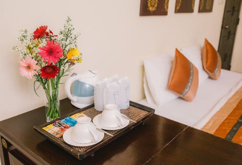 Отель Royal Princess City Lamphun