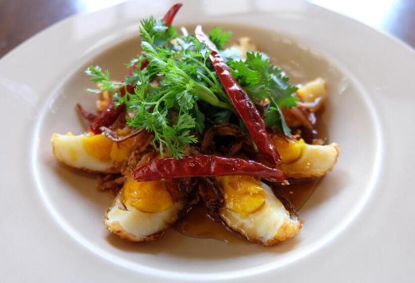 Отель Royal Princess City Lamphun