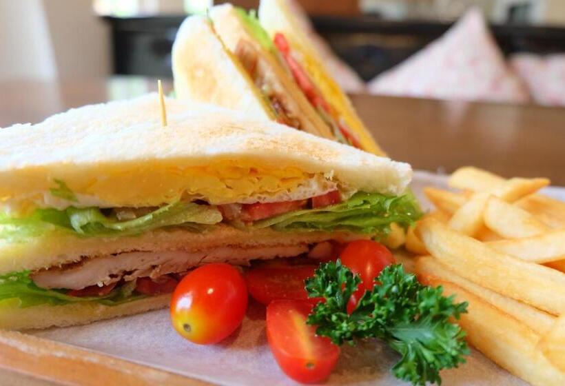 Отель Royal Princess City Lamphun