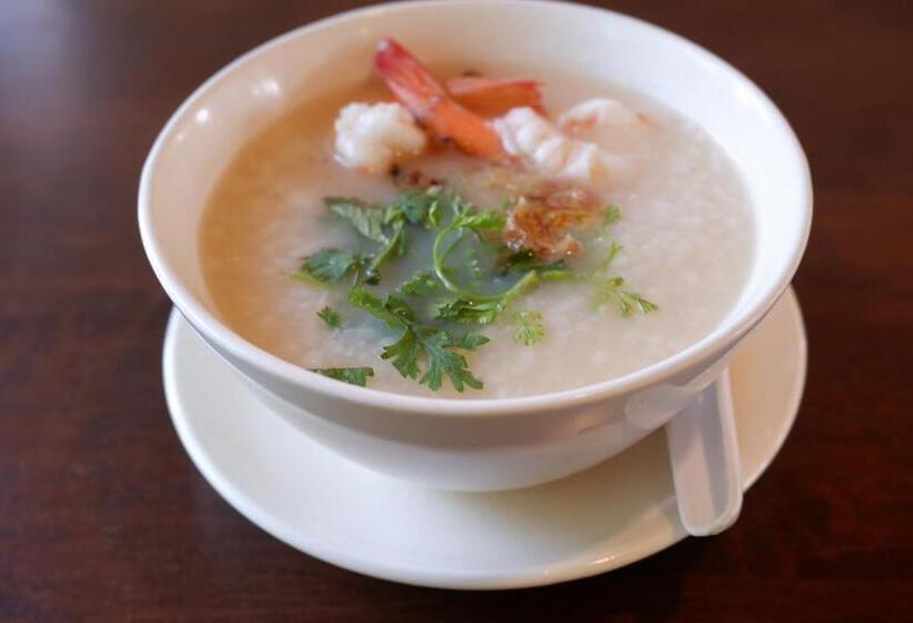 Отель Royal Princess City Lamphun