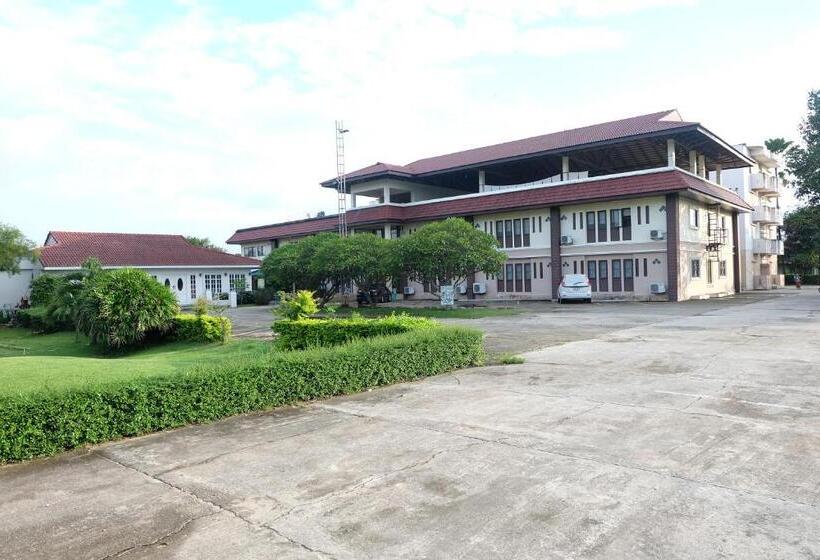 Отель Royal Princess City Lamphun