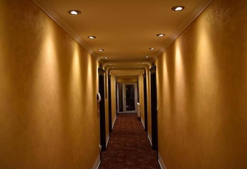 בית מלון כפרי Sej Sandzak