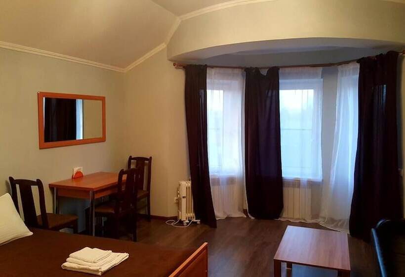 Mini Hotel Universitetskaya