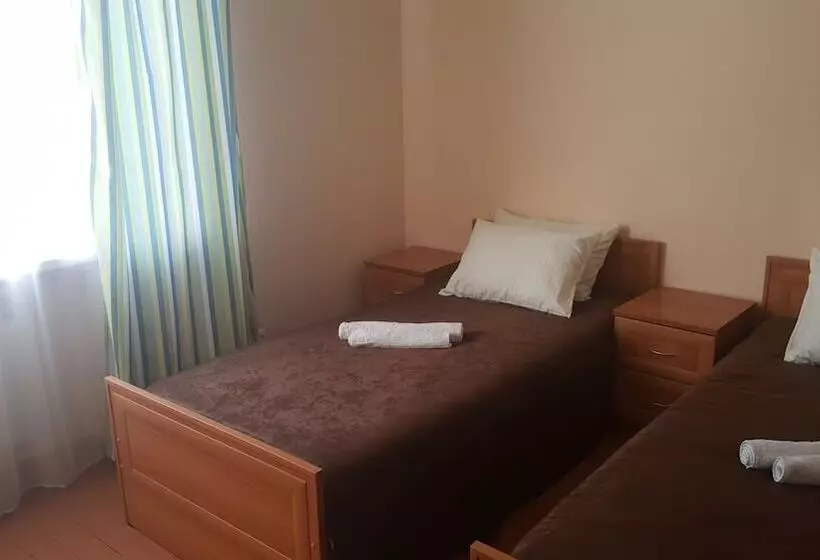 Mini Hotel Universitetskaya