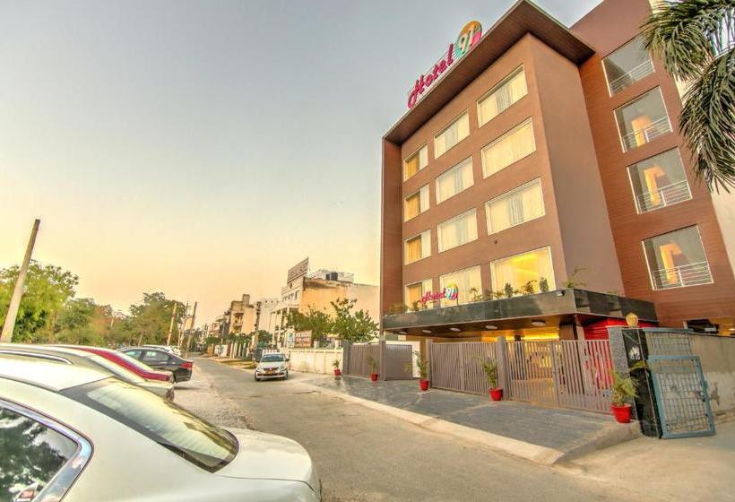 ホテル 91 Millennium Huda