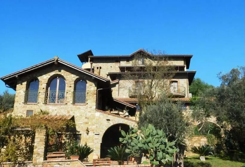 Hotelli Agriturismo Spennagalli