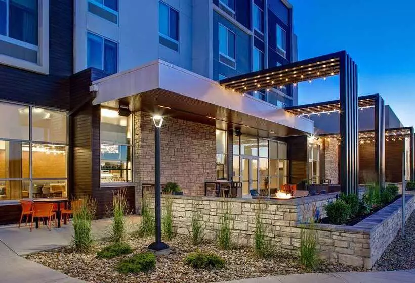 ホテル Hilton Garden Inn Cedar Rapids