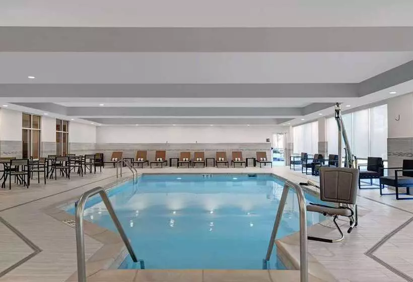 Hotelli Homewood Suites By Hilton Edison Woodbridge