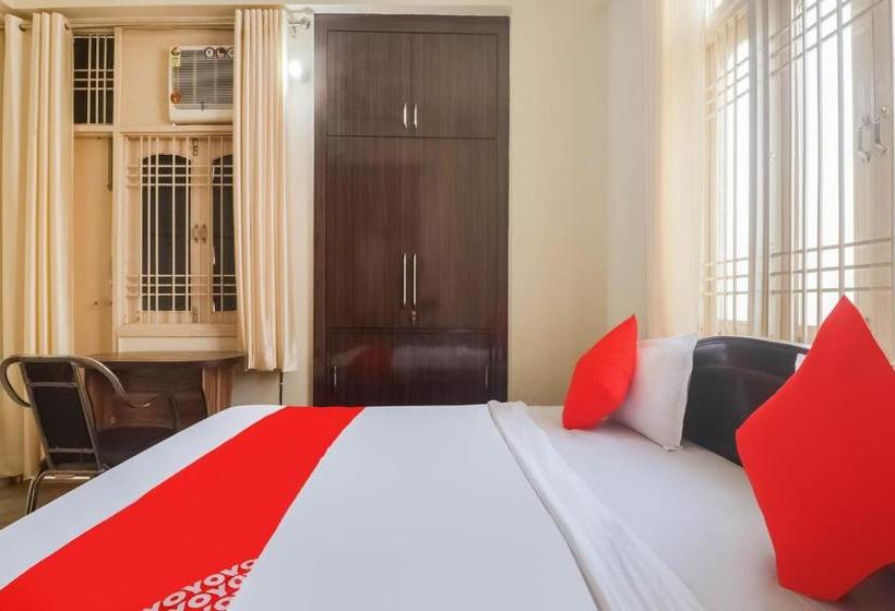 בית מלון כפרי Oyo 79008 Qualytics Inn