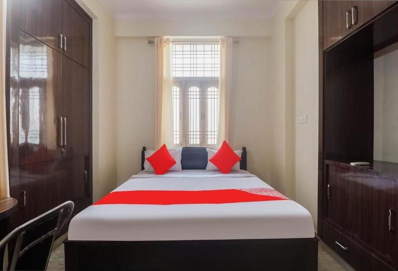 בית מלון כפרי Oyo 79008 Qualytics Inn