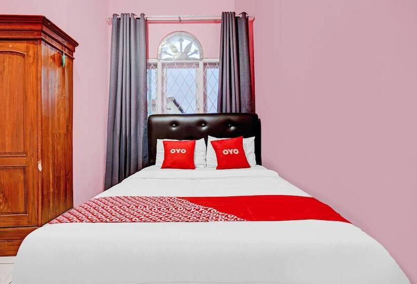 Szálloda Oyo 90289 Lestari Syariah Homestay
