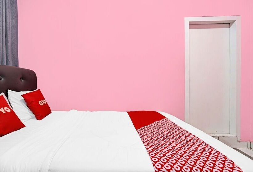 Szálloda Oyo 90289 Lestari Syariah Homestay