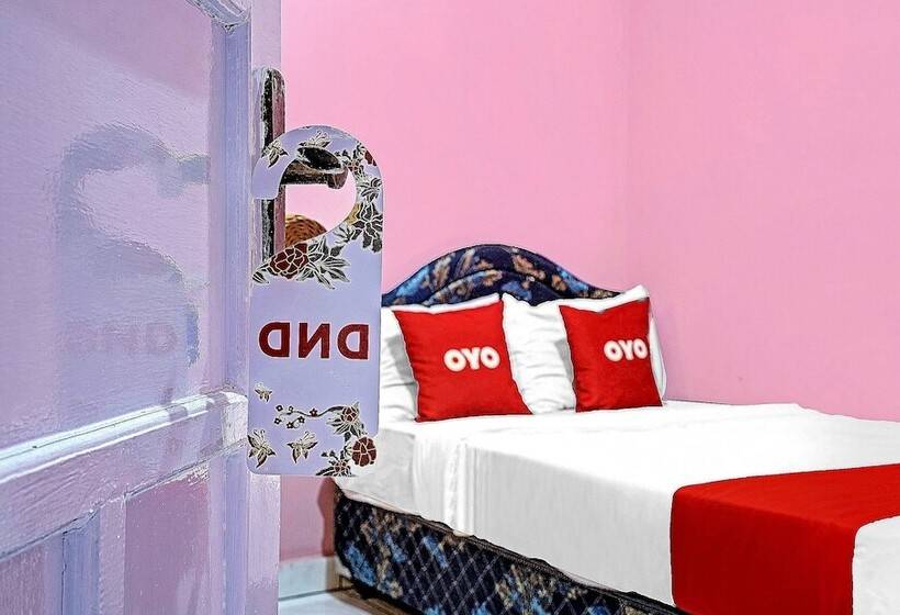 Szálloda Oyo 90289 Lestari Syariah Homestay