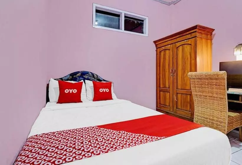 Hotelli Oyo 90289 Lestari Syariah Homestay