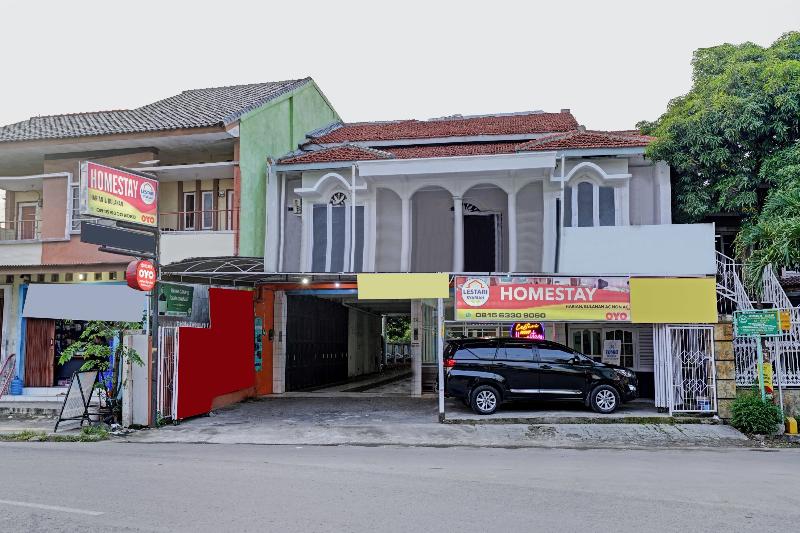 Szálloda Oyo 90289 Lestari Syariah Homestay