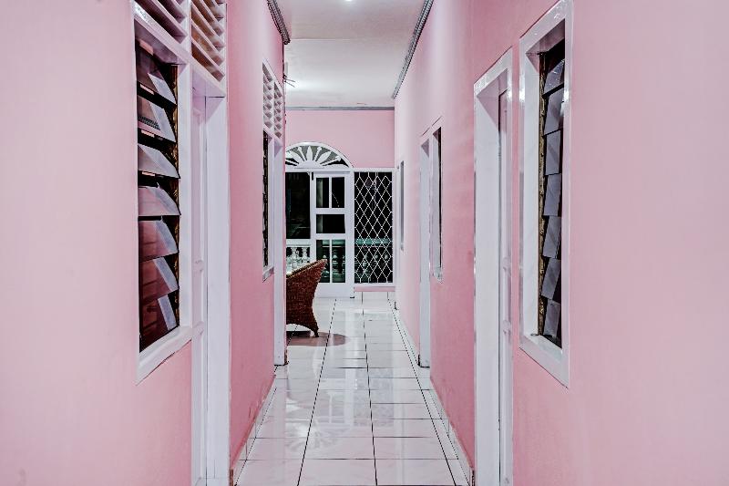 Szálloda Oyo 90289 Lestari Syariah Homestay