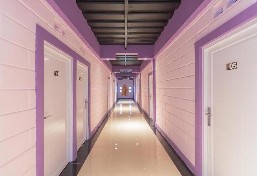 Szálloda Reddoorz @ Cipanas Garut