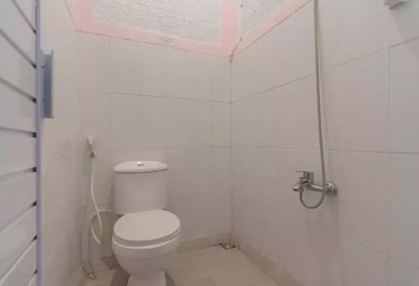 Hotel Reddoorz @ Cipanas Garut