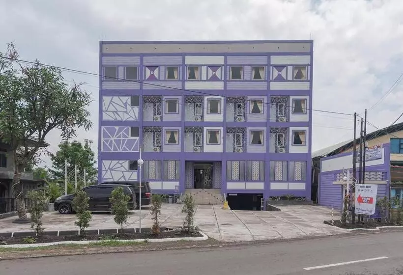 Hotel Reddoorz @ Cipanas Garut