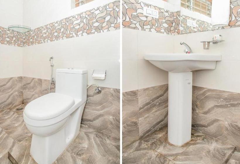 Hotel Spot On 78792 Moore Residency