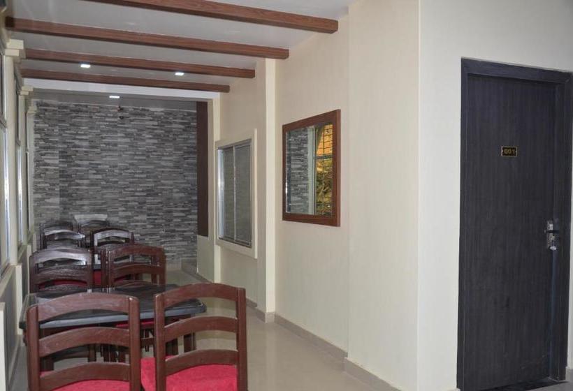 פנסיון Charulata The Boutique Guest House