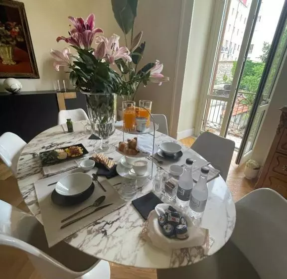 پانسیون Gmarconi Suites