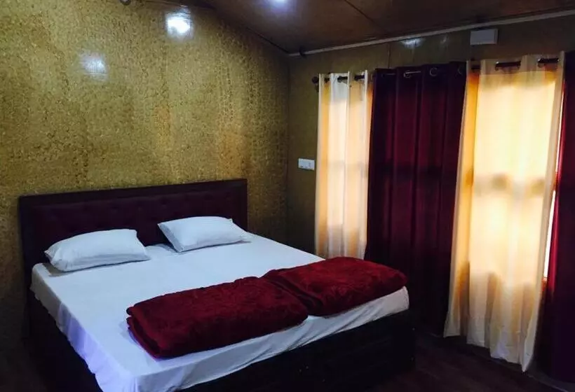 リゾートホテル Golden Valley Cottages, Chail