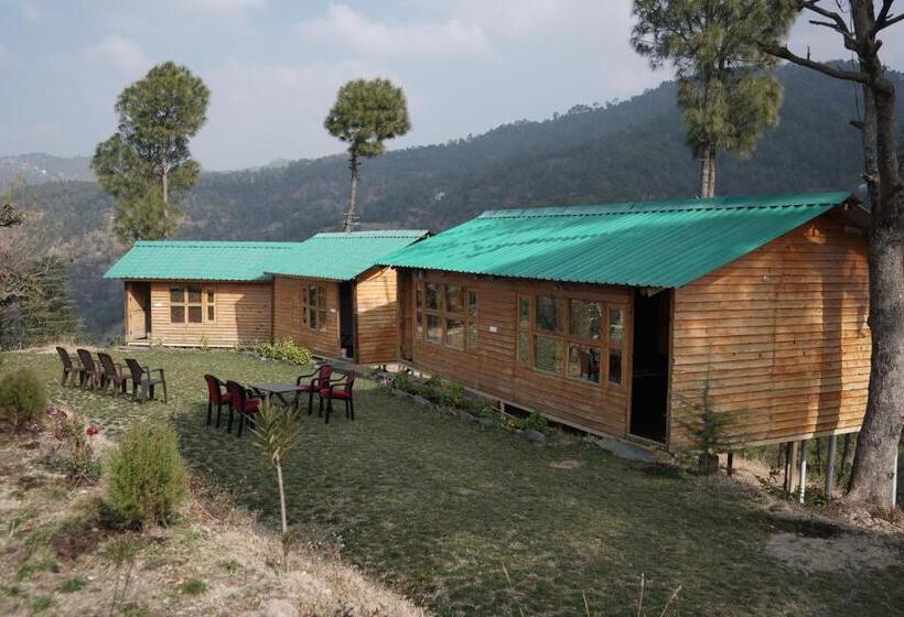 منتجع Golden Valley Cottages, Chail